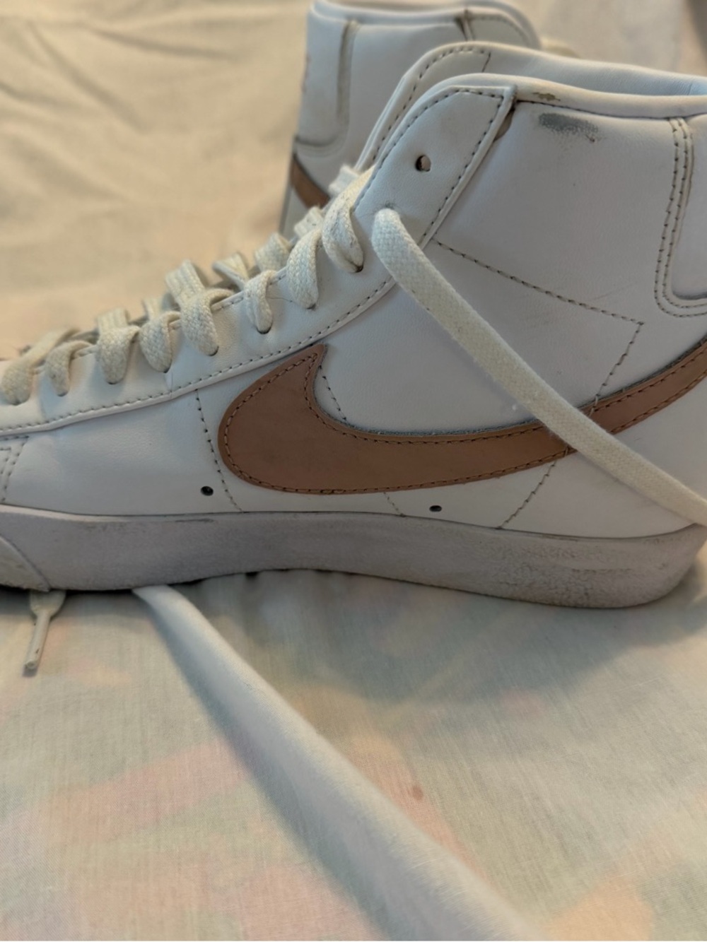 Nike Women's Blazer Mid '77
Vintage 'White Pink Oxford'